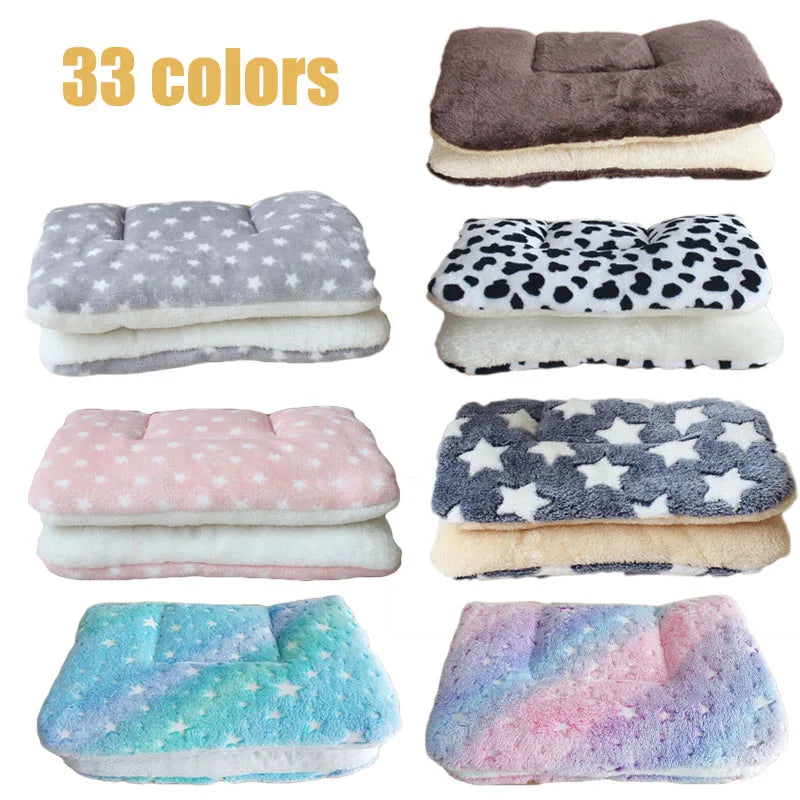 A soft, plush flannel pet mat with thick filling for added comfort. Ideal for both cats and dogs of all sizes, it can be used as a comfortable sleeping spot or to keep your pet warm during colder months. Its durable construction and stylish design make it a durable and attractive accessory for any pet-owning household. A must-have for pet owners who value both comfort and style in their pet accessories.