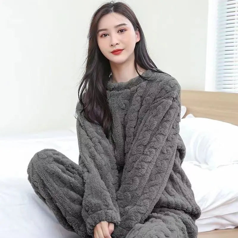 Women Velvet Pajama Set Fleecing Warm Loose Top And Elastic Waist Pants Home Casual Warm Woolen Suit