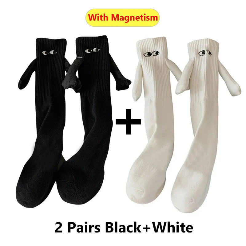 Harmony Couple Sock Set: Magnetic Hand-in-Hand Connection Black & White